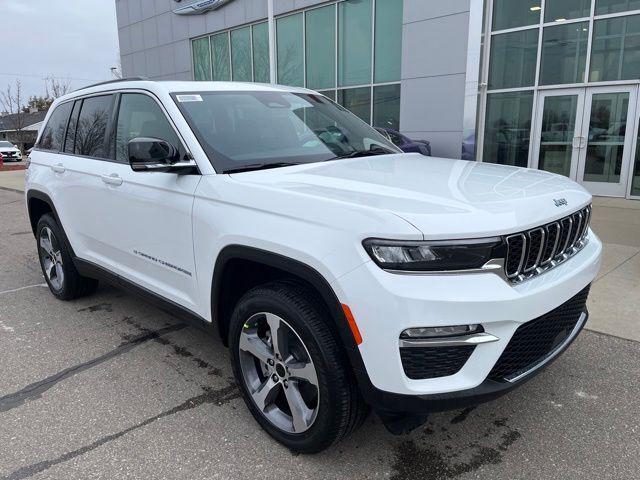 2024 Jeep Grand Cherokee 4xe GRAND CHEROKEE 4xe 2024 Jeep Grand Cherokee 4xe GRAND CHEROKEE 4xe