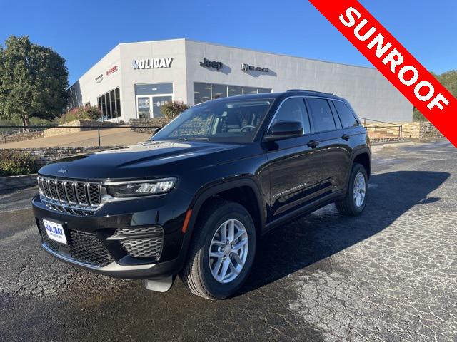 2023 Jeep Grand Cherokee GRAND CHEROKEE LAREDO 4X4