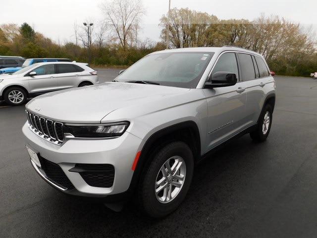 2022 Jeep Grand Cherokee Laredo 4x4