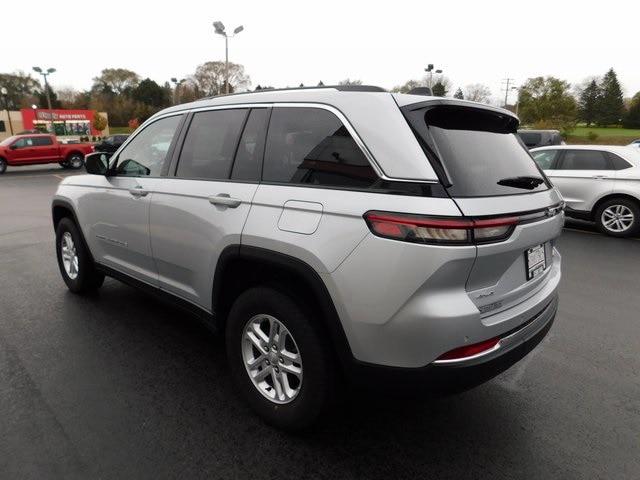 2022 Jeep Grand Cherokee Laredo 4x4