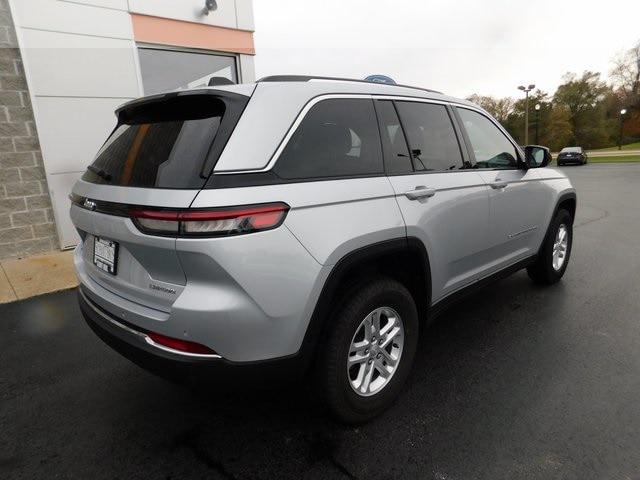 2022 Jeep Grand Cherokee Laredo 4x4