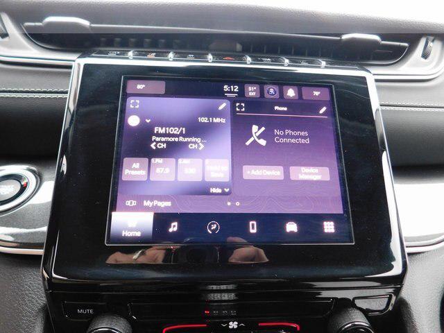 2022 Jeep Grand Cherokee Laredo 4x4