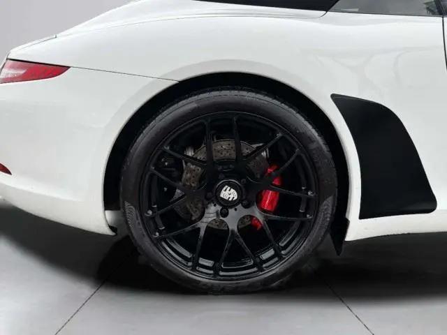 2013 Porsche 911 Carrera S