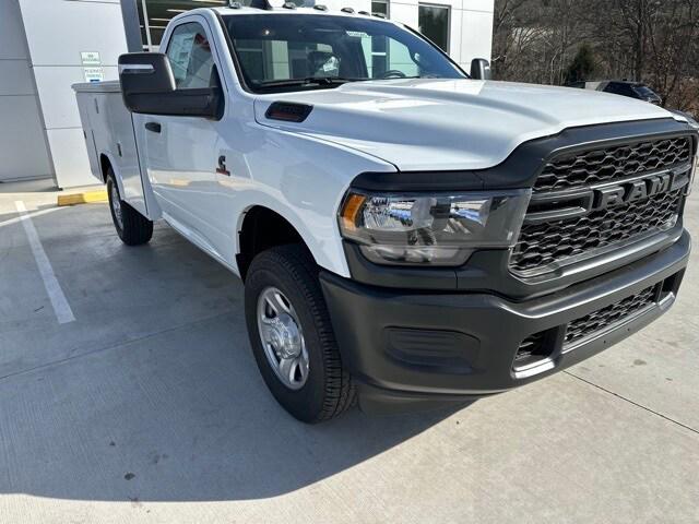 2024 RAM Ram 3500 Chassis Cab RAM 3500 TRADESMAN CHASSIS REGULAR CAB 4X4 60 CA