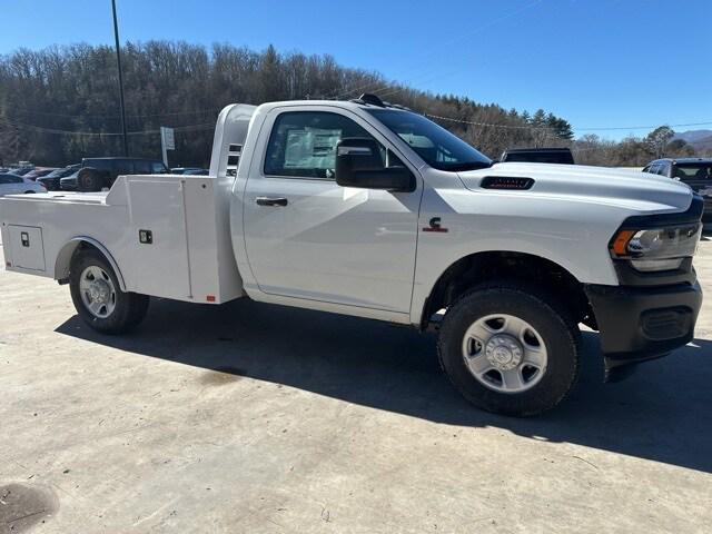 2024 RAM Ram 3500 Chassis Cab RAM 3500 TRADESMAN CHASSIS REGULAR CAB 4X4 60 CA