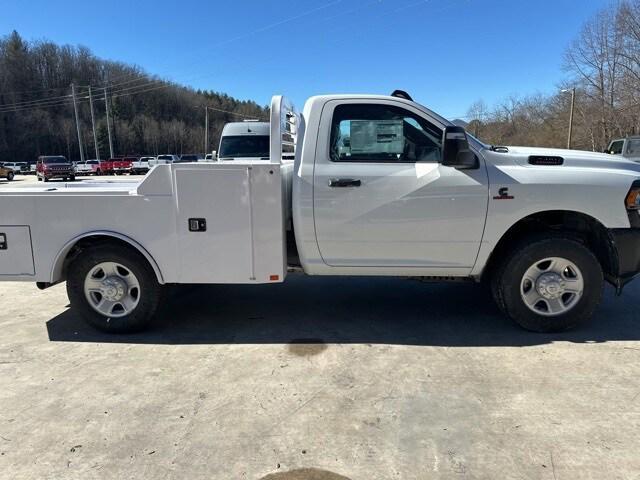 2024 RAM Ram 3500 Chassis Cab RAM 3500 TRADESMAN CHASSIS REGULAR CAB 4X4 60 CA