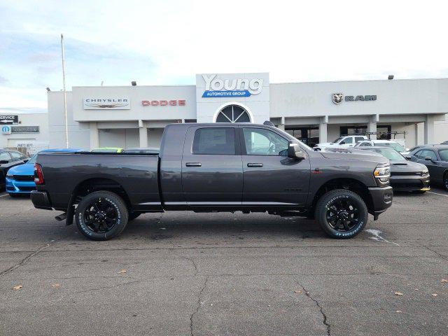 2024 RAM Ram 3500 RAM 3500 LARAMIE MEGA CAB 4X4 64 BOX