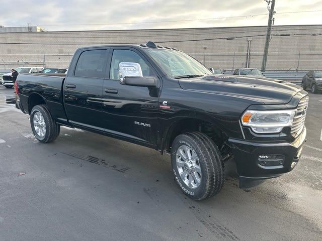 2024 RAM Ram 3500 RAM 3500 LARAMIE CREW CAB 4X4 64 BOX