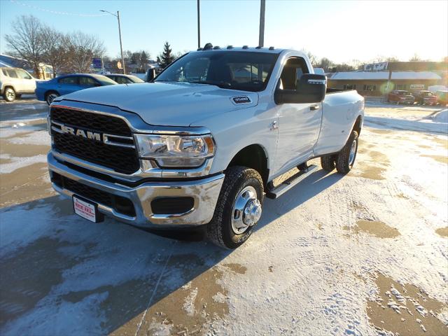 2024 RAM Ram 3500 RAM 3500 TRADESMAN REGULAR CAB 4X4 8 BOX