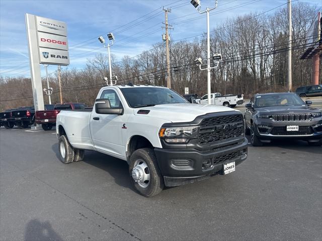 2024 RAM Ram 3500 RAM 3500 TRADESMAN REGULAR CAB 4X4 8 BOX