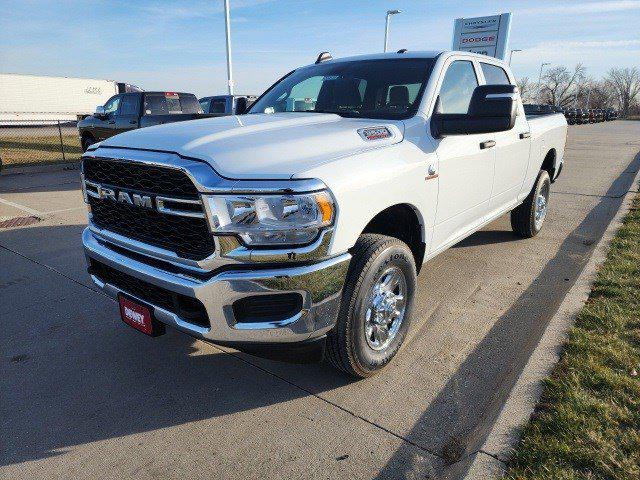 2024 RAM Ram 3500 RAM 3500 TRADESMAN CREW CAB 4X4 64 BOX