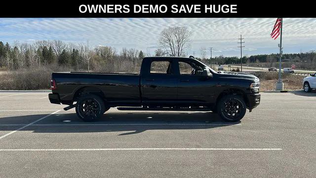 2024 RAM Ram 3500 RAM 3500 LARAMIE CREW CAB 4X4 8 BOX