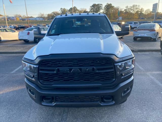 2024 RAM Ram 3500 Chassis Cab RAM 3500 TRADESMAN CREW CAB CHASSIS 4X4 60 CA