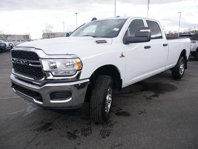 2024 RAM Ram 2500 RAM 2500 TRADESMAN CREW CAB 4X4 8 BOX