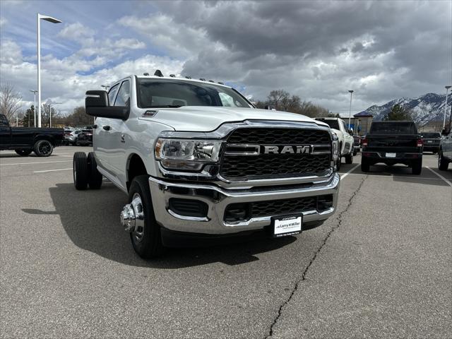 2024 RAM Ram 3500 Chassis Cab RAM 3500 TRADESMAN CREW CAB CHASSIS 4X4 60 CA