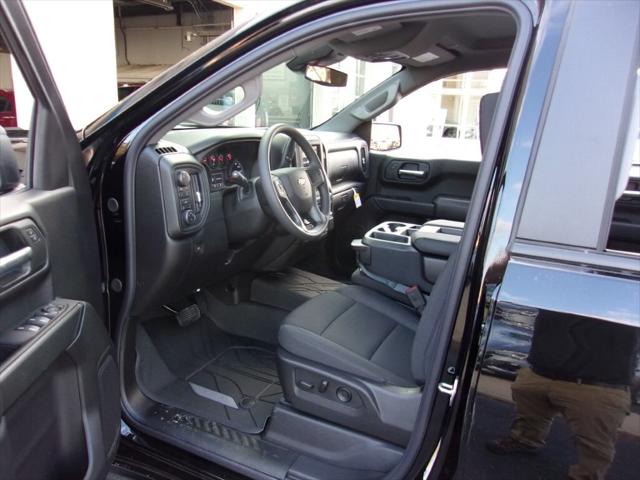 2024 Chevrolet Silverado 1500 Custom 4x4 4dr Crew Cab 5.8 ft. SB