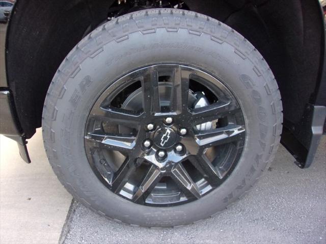 2024 Chevrolet Silverado 1500 Custom 4x4 4dr Crew Cab 5.8 ft. SB