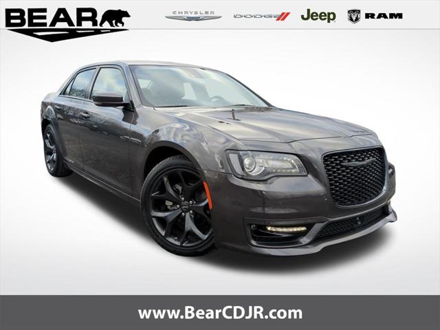 2023 Chrysler Chrysler 300 300 TOURING L RWD