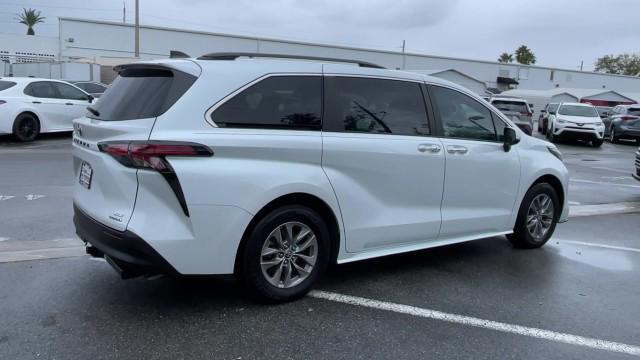 2022 Toyota Sienna XLE