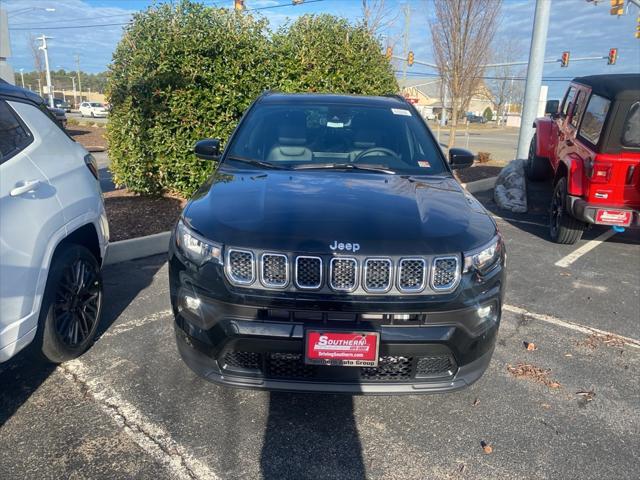 2024 Jeep Compass COMPASS LATITUDE 4X4