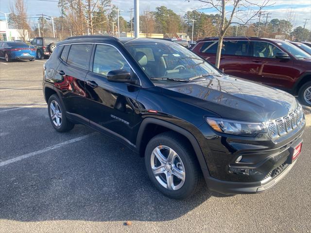 2024 Jeep Compass COMPASS LATITUDE 4X4