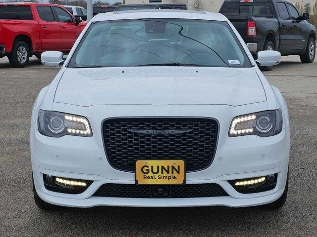 2023 Chrysler Chrysler 300 300 TOURING L RWD