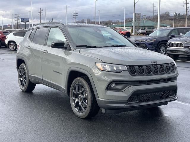 2024 Jeep Compass COMPASS LATITUDE 4X4