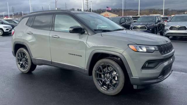 2024 Jeep Compass COMPASS LATITUDE 4X4