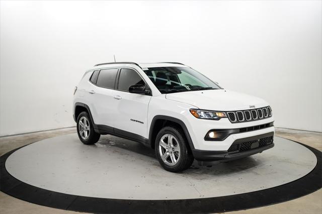 2024 Jeep Compass COMPASS LATITUDE 4X4