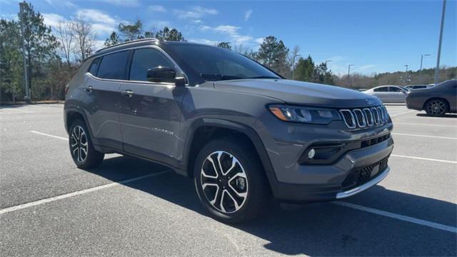 2024 Jeep Compass COMPASS LIMITED 4X4