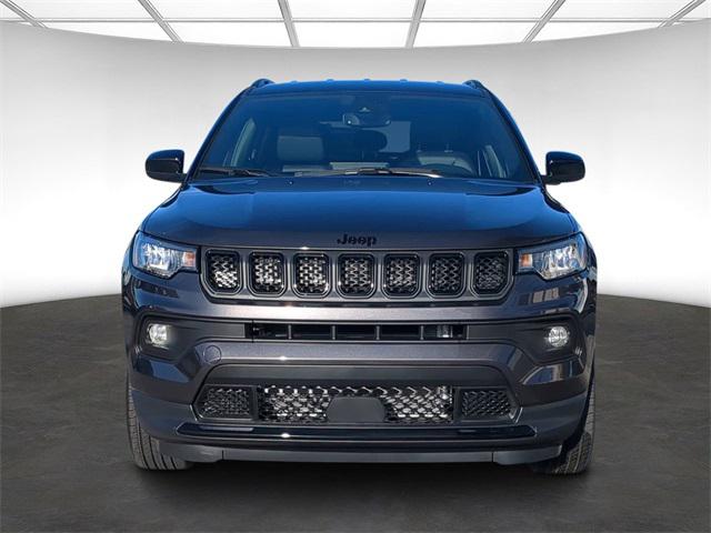 2024 Jeep Compass COMPASS LATITUDE 4X4