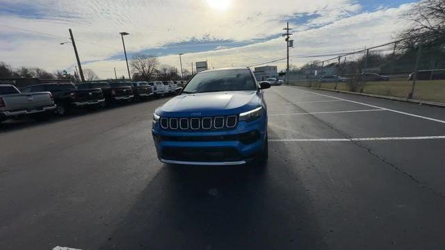 2024 Jeep Compass COMPASS LIMITED 4X4