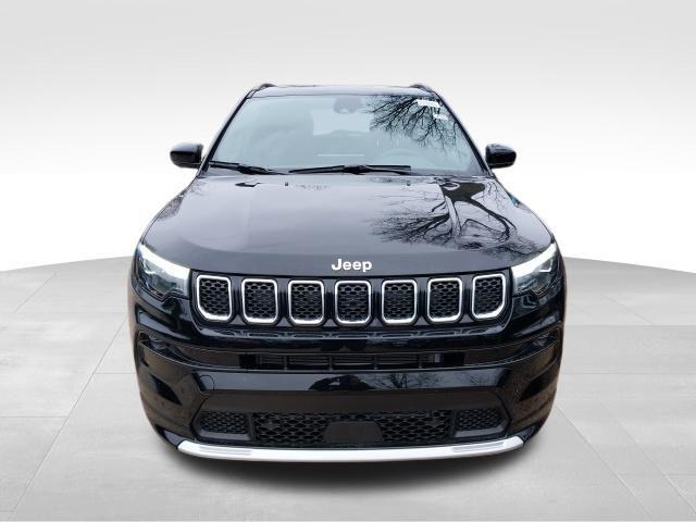 2024 Jeep Compass COMPASS LIMITED 4X4