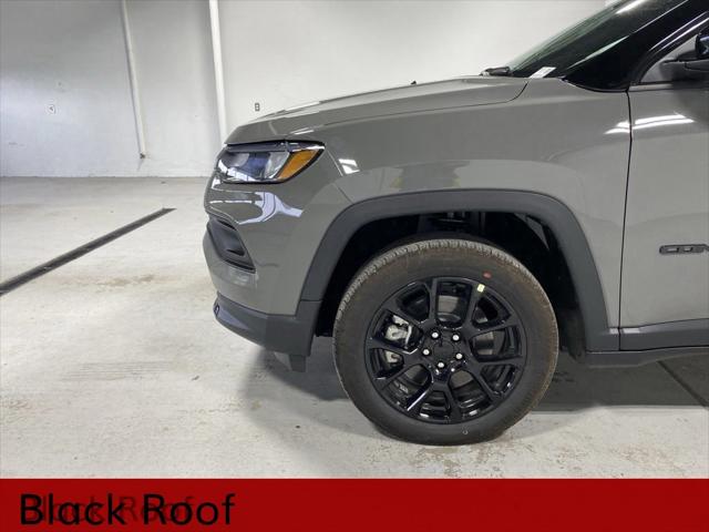 2024 Jeep Compass COMPASS LATITUDE 4X4