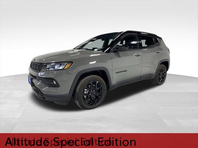 2024 Jeep Compass COMPASS LATITUDE 4X4