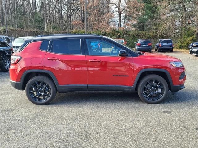 2024 Jeep Compass COMPASS LATITUDE 4X4