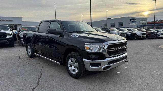 2024 RAM Ram 1500 RAM 1500 TRADESMAN CREW CAB 4X4 57 BOX