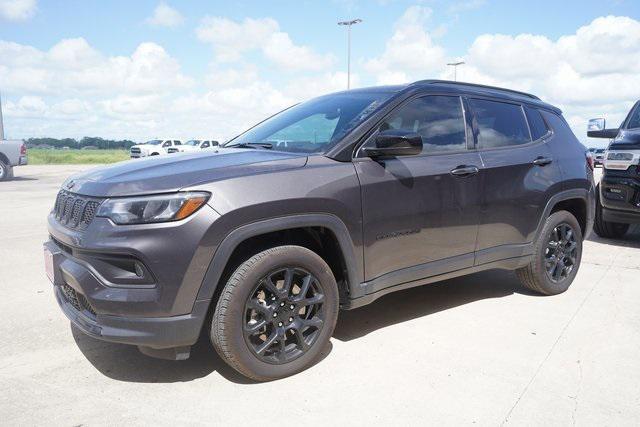 2024 Jeep Compass COMPASS LATITUDE 4X4