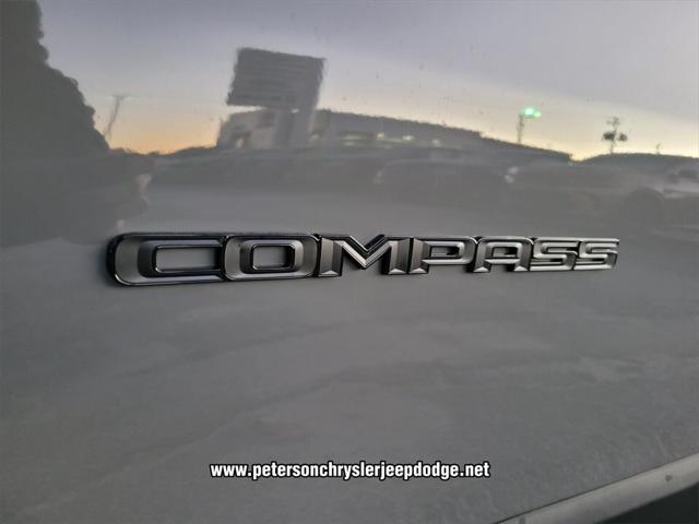 2024 Jeep Compass COMPASS LATITUDE 4X4