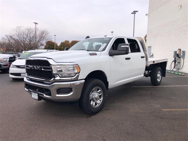 2024 RAM Ram 3500 RAM 3500 TRADESMAN CREW CAB 4X4 8 BOX