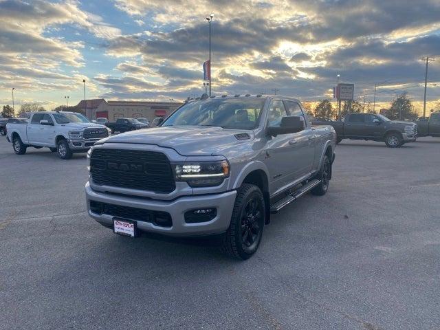 2022 RAM 3500 Limited Crew Cab 4x4 64 Box