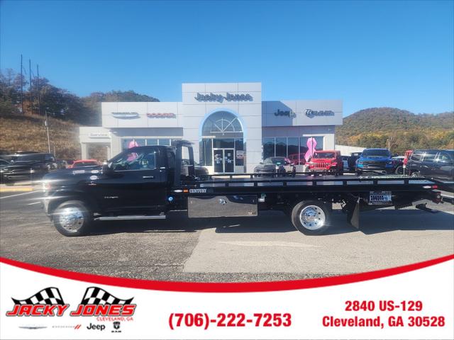 2023 RAM 5500 Chassis Tradesman/SLT