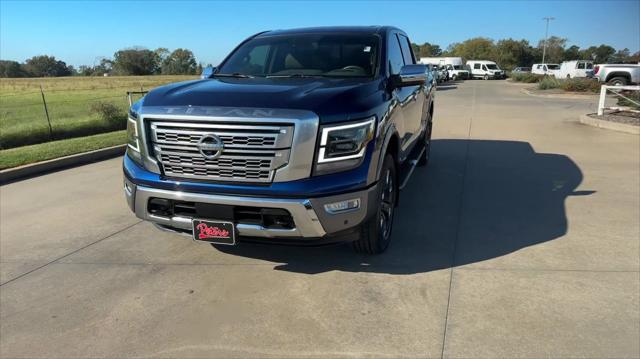 2022 Nissan TITAN Crew Cab Platinum Reserve 4x4