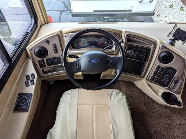 2015 Ford F-53 Unknown