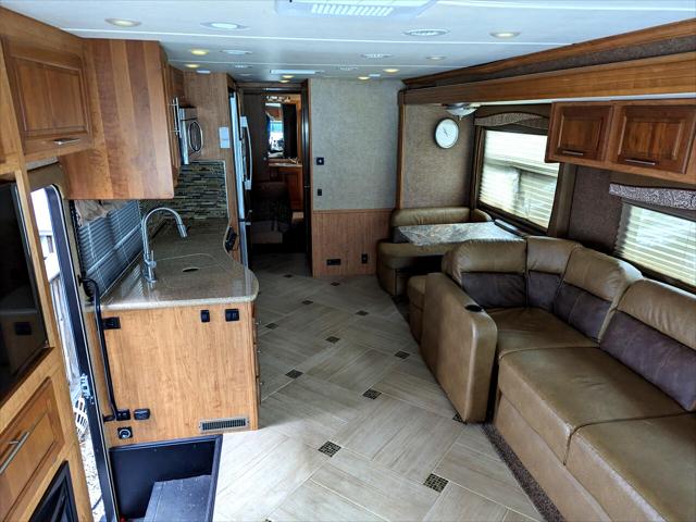 2015 Ford F-53 Unknown