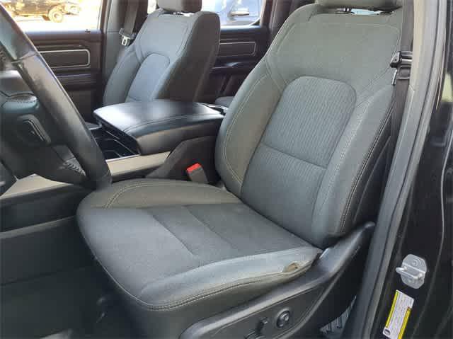 2019 Ram 1500 Big Horn/Lone Star Crew Cab 4x4 57 Box