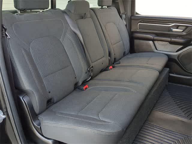 2019 Ram 1500 Big Horn/Lone Star Crew Cab 4x4 57 Box