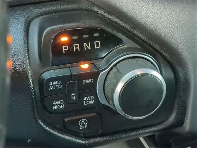 2019 Ram 1500 Big Horn/Lone Star Crew Cab 4x4 57 Box