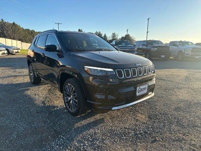 2024 Jeep Compass COMPASS LIMITED 4X4