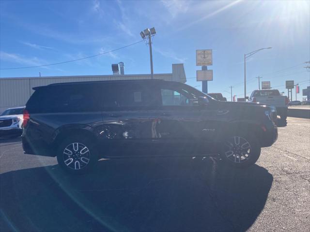 2022 GMC Yukon XL 4WD AT4